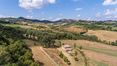 Rolling Hills Italy - Belle ferme semi rénovée avec vue sur Montepulciano.