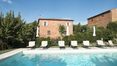 Rolling Hills Italy - Vendesi bellissimo casale con piscina a Montepulciano.