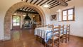 Rolling Hills Italy - Prestigious farmhouse with Pool for sale near Pienza