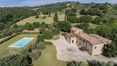 Rolling Hills Italy - Maison de champagne avec piscine à vendre en Toscane.