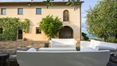 Rolling Hills Italy -  Belle villa à vendre au coeur de la campagne florentine.