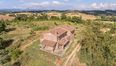Rolling Hills Italy - For sale farmhouse in the rough, between Tuscany and Umbria.