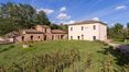 Rolling Hills Italy - For sale a charming tourist accommodation in Montepulciano