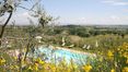 Rolling Hills Italy - A vendre une belle ferme à Montepulciano, en Toscane.