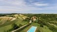 Rolling Hills Italy - Beautiful brick house with pool in Monteroni d'Arbia.