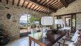 Rolling Hills Italy - Due splendidi casali in pietra con piscina in Umbria.