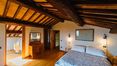 Rolling Hills Italy - Bauernhaus mit Gästehaus zu verkaufen in Umbrien
