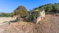 Rolling Hills Italy - Panoramico casale da restaurare tra colline di Montepulciano