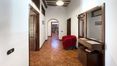 Rolling Hills Italy - Elegante appartamento nel centro storico di Montepulciano.