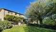 Rolling Hills Italy - Maison en pierre avec piscine à vendre près de Cortona.