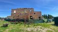 Rolling Hills Italy - Renoviertes Bauernhaus und Ruine mit Schwimmbad in Cortona.
