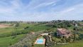 Rolling Hills Italy - Appartamento con piscina e giardino a Castiglione del Lago.