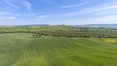 Rolling Hills Italy - Zu verkaufen schöner Teil eines Bauernhauses im Val d'Orcia.