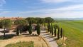 Rolling Hills Italy - Vendesi stupenda porzione di casale in Val d’Orcia.