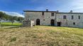 Rolling Hills Italy - A vendre belle partie de ferme dans le Val d'Orcia.