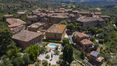 Rolling Hills Italy - Villa à vendre entre les Crete Senesi et le Val d'Orcia.
