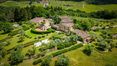 Rolling Hills Italy - For sale stunning property with pool in the Chianti region.