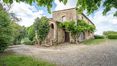Rolling Hills Italy - À vendre fabuleux domaine avec piscine au cœur du Chianti.