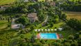 Rolling Hills Italy - A Cortona vendesi antica villa con parco e piscina.