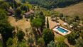 Rolling Hills Italy - Vendesi esclusiva proprietà con dependance ad Asciano, Siena