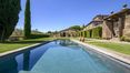 Rolling Hills Italy - Majestueuse propriété avec piscine près d'Arezzo.