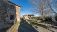 Rolling Hills Italy - Elegantes Steinhaus mit Schwimmbad und Garten in Sarteano.