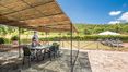 Rolling Hills Italy - Vendesi grazioso casale con piscina a Radicondoli, Siena.