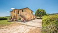 Rolling Hills Italy - Schönes Bauernhaus zu verkaufen in Radicondoli, Siena.