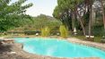 Rolling Hills Italy - Property in a residential complex with pool in Cortona.