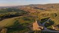 Rolling Hills Italy - Propriété panoramique à rénover dans le Val d'Orcia