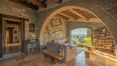 Rolling Hills Italy - Incantevole casale in vendita in Val d’Orcia
