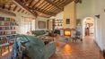 Rolling Hills Italy - Incantevole casale in vendita in Val d’Orcia