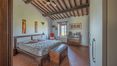 Rolling Hills Italy - Magical farmhouse for sale in Val d'Orcia