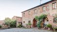 Rolling Hills Italy - Characteristic farm for sale in Foiano della Chiana, Arezzo.