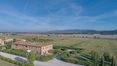 Rolling Hills Italy - Modern apartment in residential complex near Cortona.