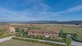Rolling Hills Italy - Moderne Wohnung in einer Wohnanlage in der Nähe von Cortona.