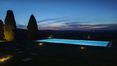 Rolling Hills Italy - Farmhouse with breathtaking views over the Val d'Orcia.