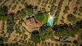 Rolling Hills Italy - Belle ferme avec piscine à vendre à Loro Ciuffenna.