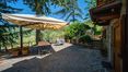 Rolling Hills Italy - Splendido casale con piscina in vendita a Loro Ciuffenna.