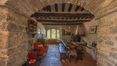 Rolling Hills Italy - Belle ferme avec piscine à vendre à Loro Ciuffenna.