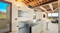 Rolling Hills Italy - Splendida Villa con piscina a sfioro e vista a Montaione.