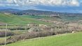 Rolling Hills Italy - Interessante proprietà in vendita a Montalcino