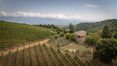 Rolling Hills Italy - Bellissima proprietà nel Chianti con vigneto e uliveto.