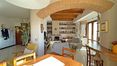 Rolling Hills Italy - Superb portion of villa in Val d'Orcia