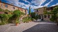 Rolling Hills Italy - Beautiful farmhouse with pool and guest house in Asciano.