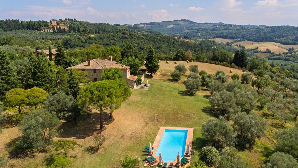 Rolling Hills Italy - Restored farmhouse with pool near Florence