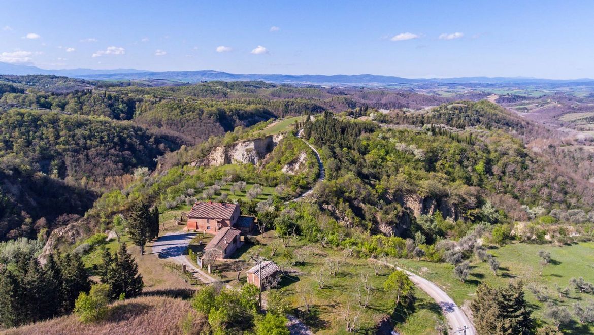 Rolling Hills Italy - Farmhouse a few steps from the village and breathtaking view