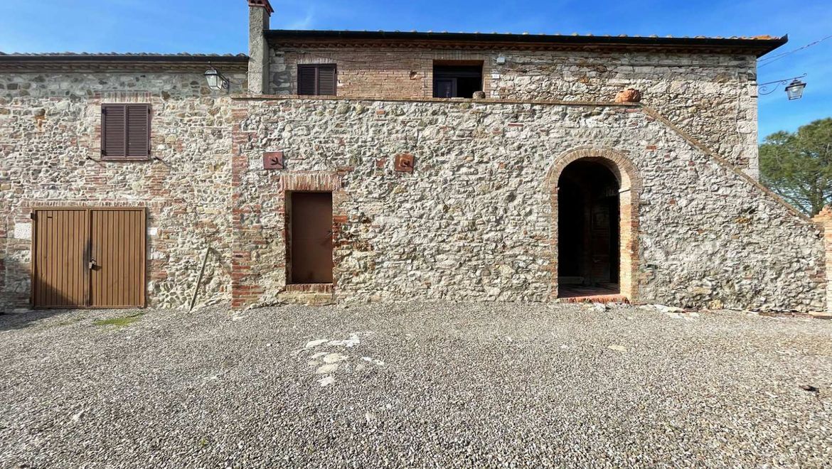 Rolling Hills Italy - Zu verkaufen schöner Teil eines Bauernhauses im Val d'Orcia.