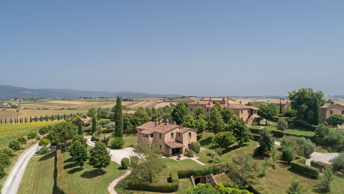 Rolling Hills Italy - Beautiful country house in a luxury hamlet in Cortona.
