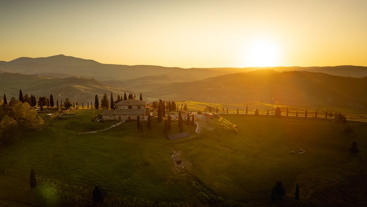 Rolling Hills Italy - Incantevole casale in vendita in Val d’Orcia